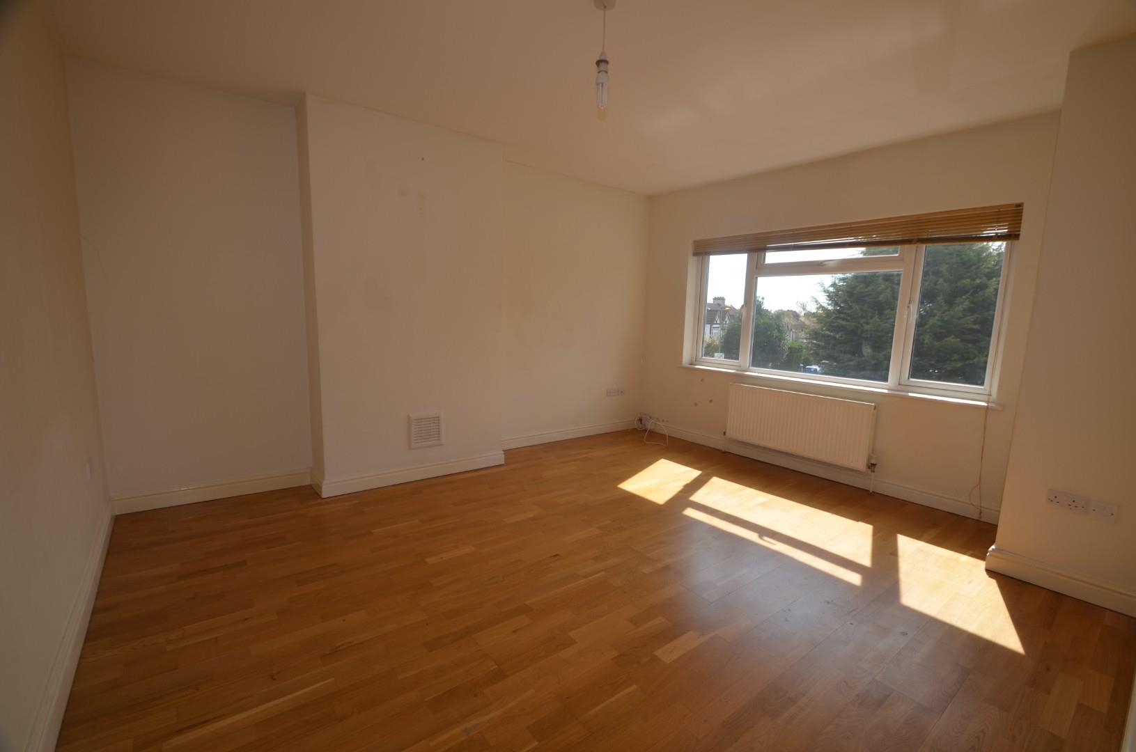 Downhurst Avenue, Mill Hill